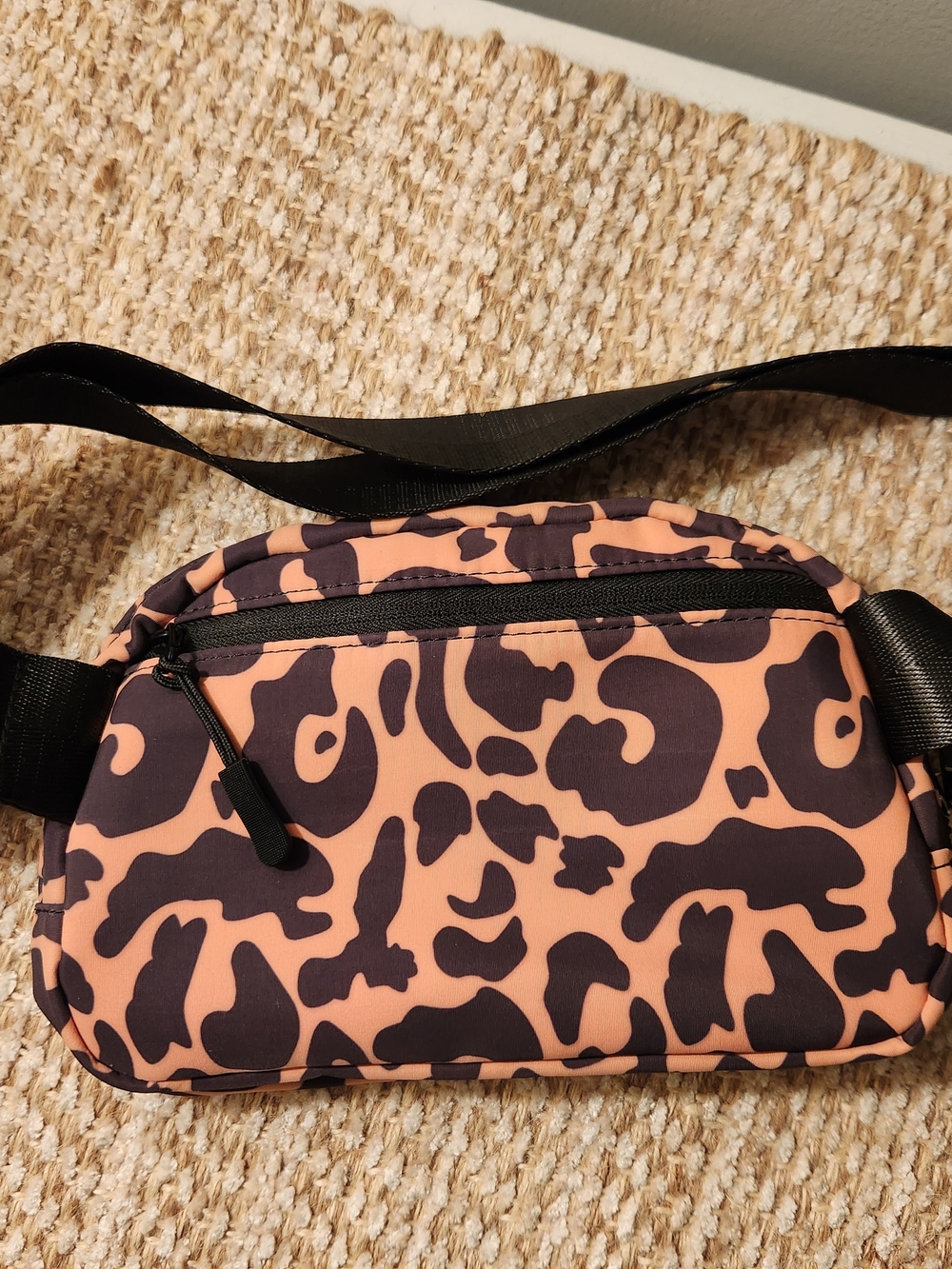 lululemon athletica Leopard Everywhere Belt Bag - Picture 2 of 4